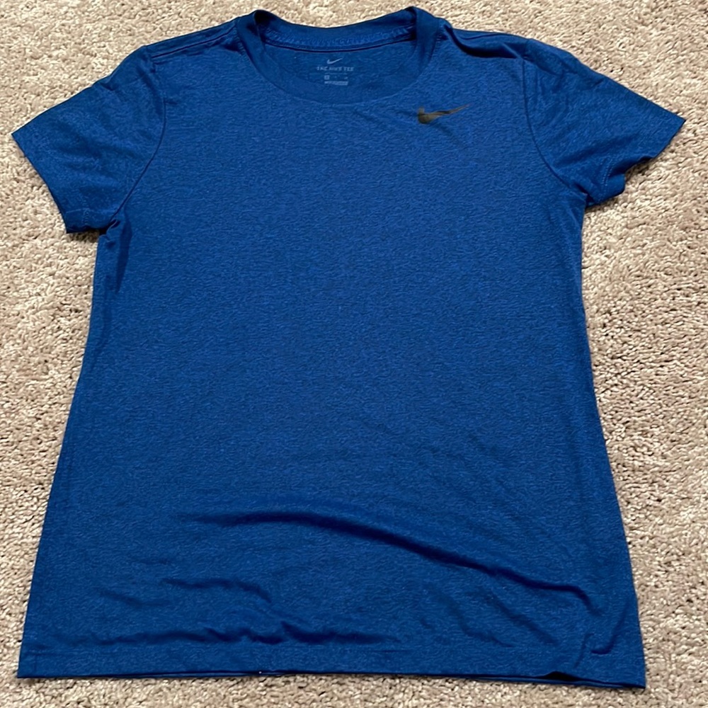 Women’s Nike athletic dri-fit t-shirt size Small